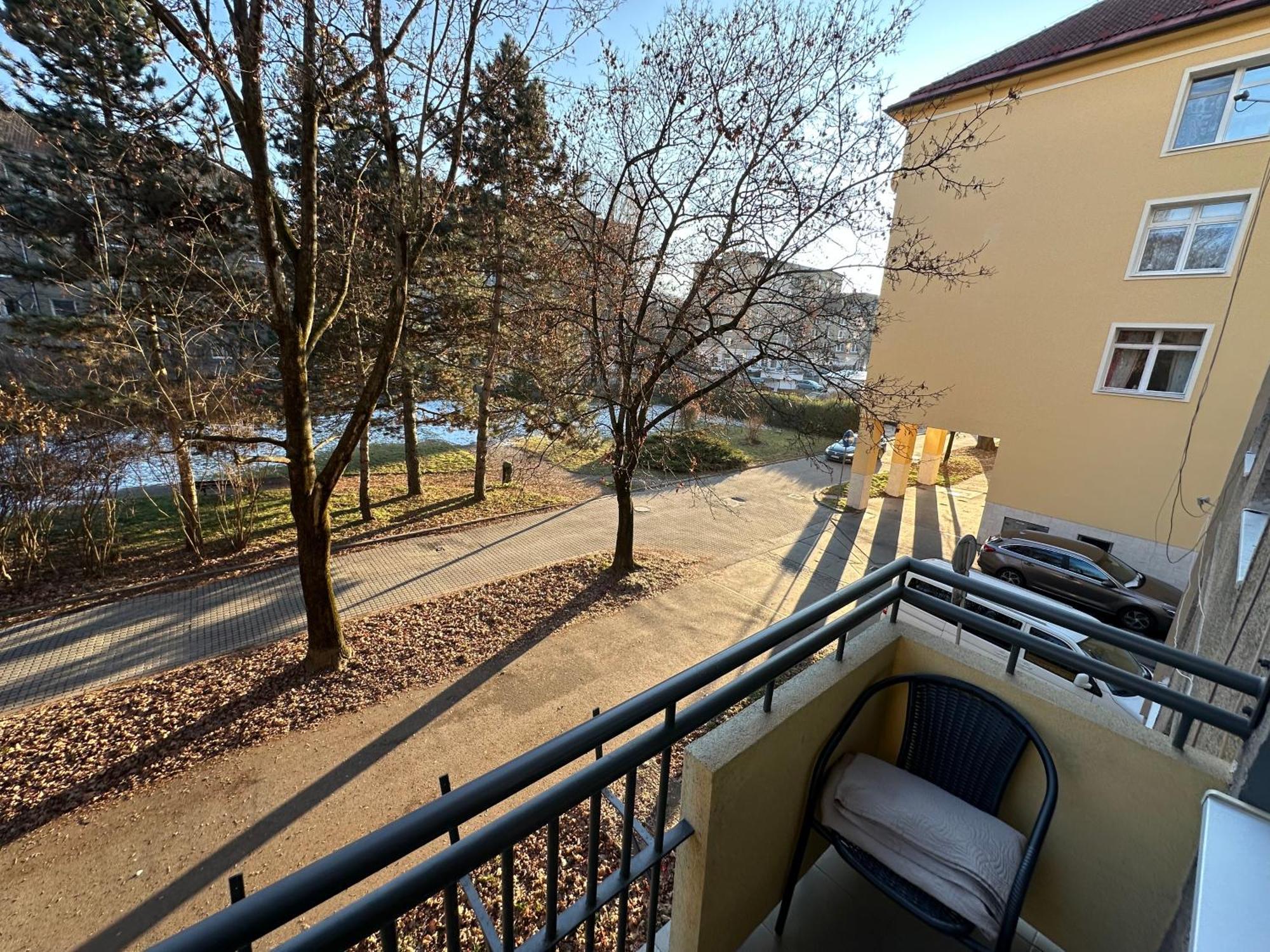 Apartman Bb-Centrum1 Банска-Бистрица Экстерьер фото