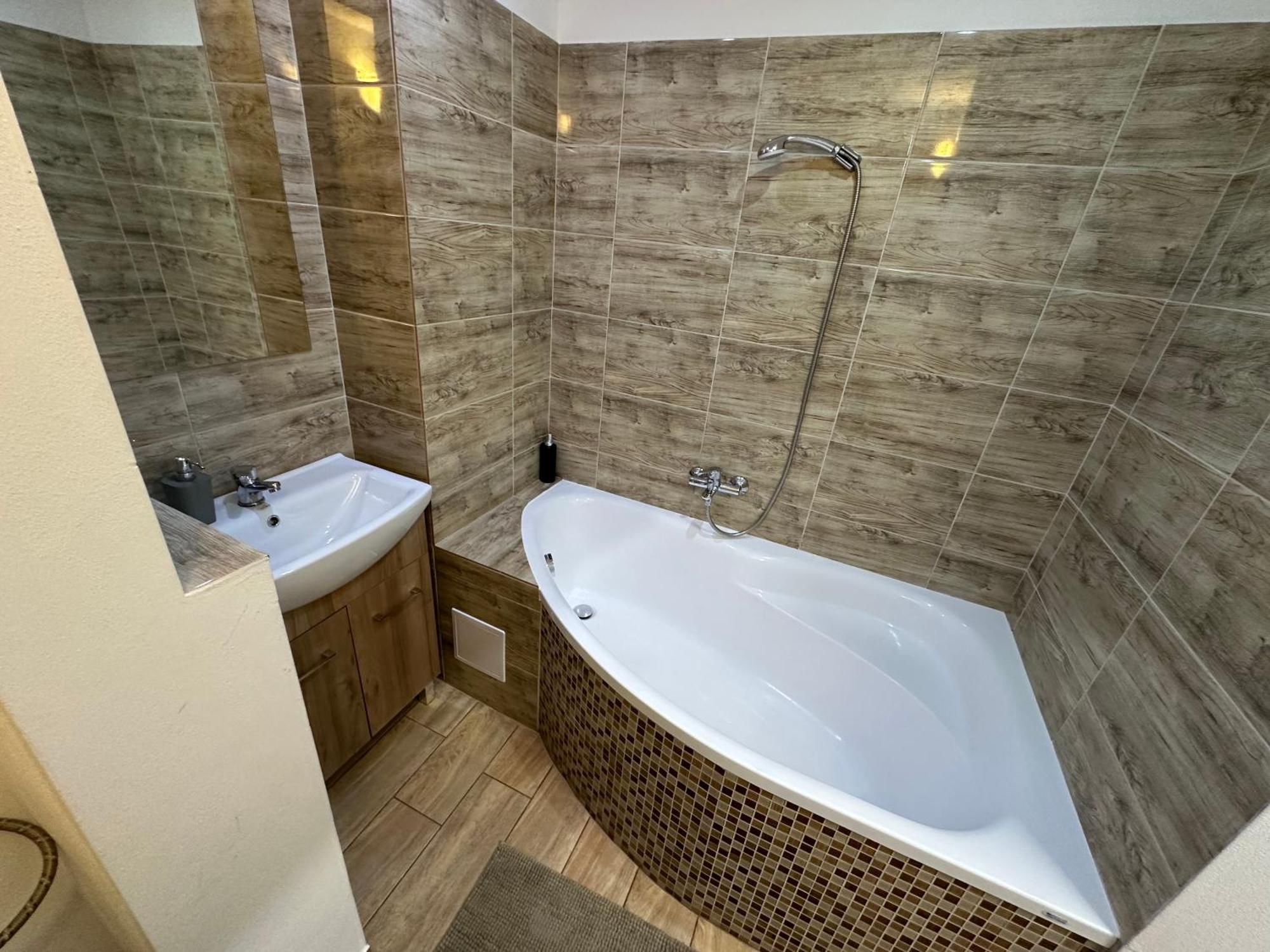 Apartman Bb-Centrum1 Банска-Бистрица Экстерьер фото